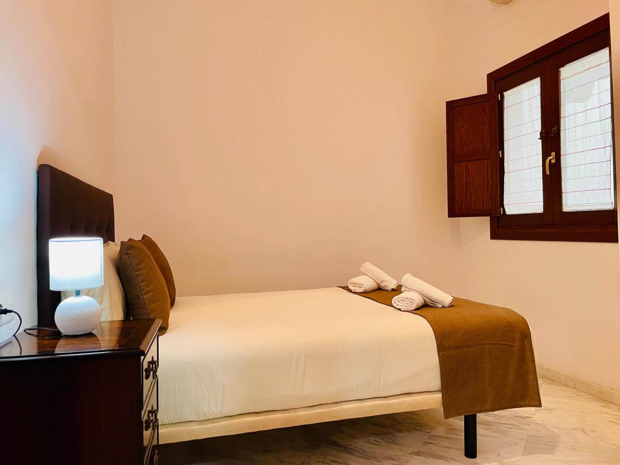Apartamento Plaza Del Salvador Cuesta Del Rosario Sevilla Exterior foto